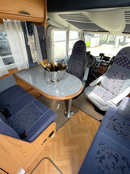 Bürstner I 685 Elegance -välvårdad-Vinter Paket -Lågmilare #SÅLD 11 of 18