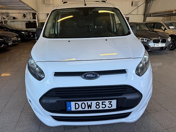 Ford Transit Connect 8 of 13