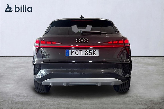 Audi Q3 4 of 26