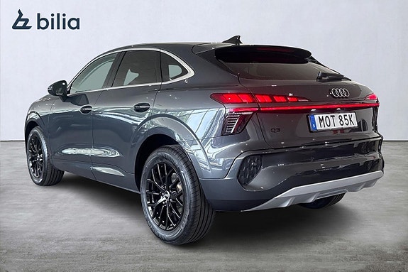 Audi Q3 3 of 26