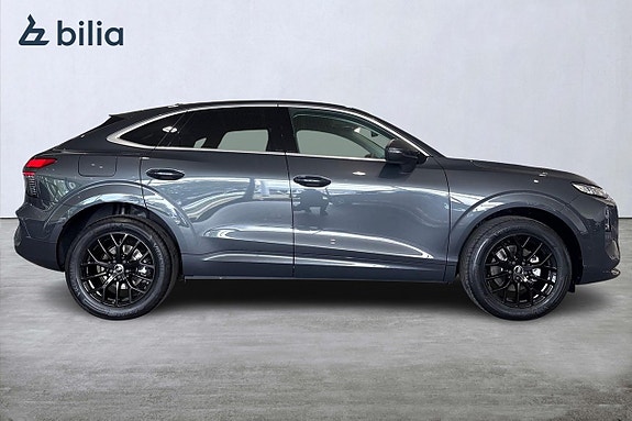 Audi Q3 6 of 26