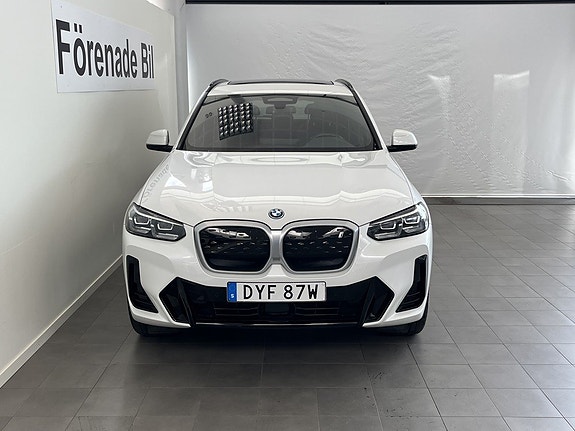 BMW iX3 2 of 5