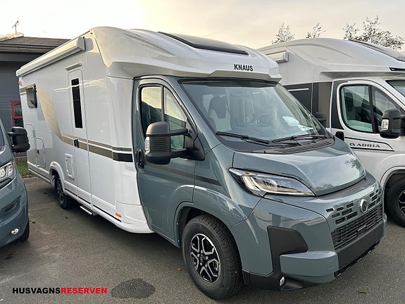Knaus L!VE WAVE PLATINUM SELECTION 700 MEG 8 of 23