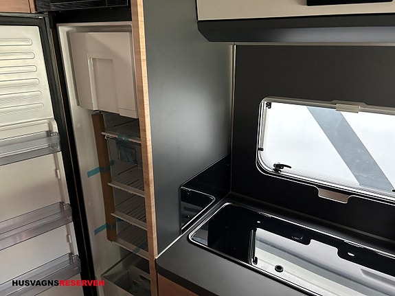Knaus L!VE WAVE PLATINUM SELECTION 700 MEG 20 of 23