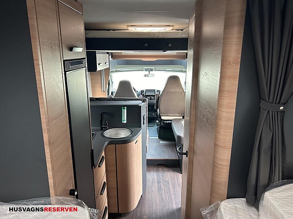 Knaus L!VE WAVE PLATINUM SELECTION 700 MEG 15 of 23