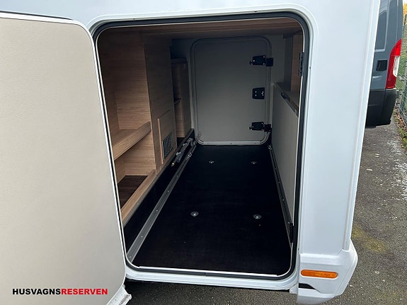 Knaus L!VE WAVE PLATINUM SELECTION 700 MEG 3 of 23