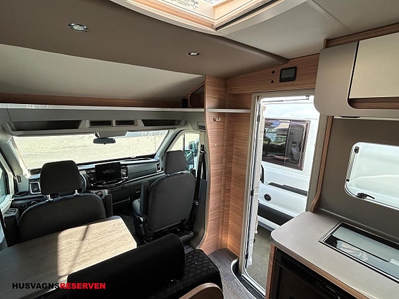 Weinsberg CaraLoft FORD 550 MF 24 of 27
