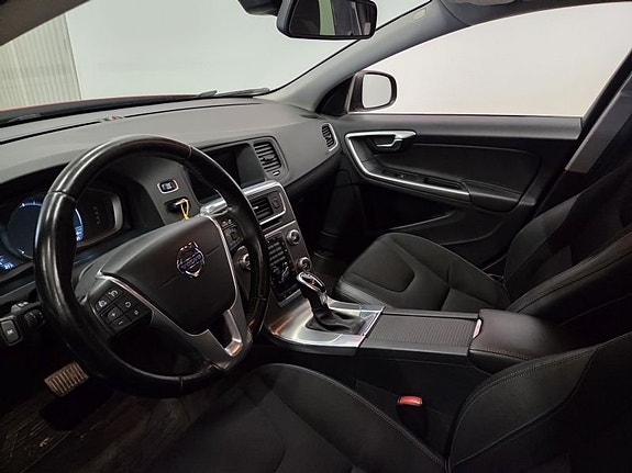 Volvo V60 10 of 10