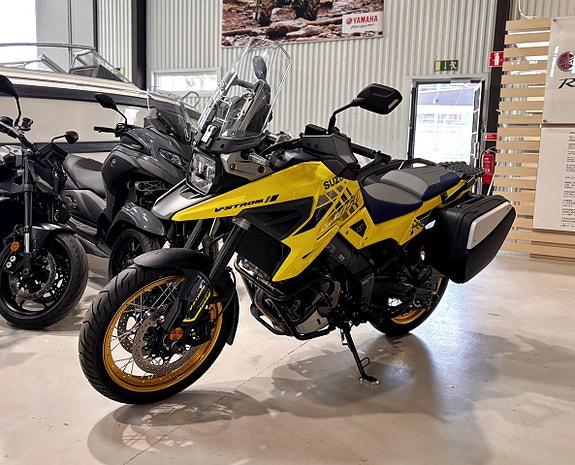 Suzuki V-Strom DL 1050 XT 4 of 5