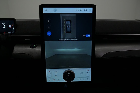 Ford Mustang Mach-E 11 of 27