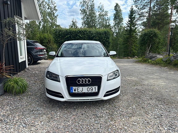 Audi A3 2 of 5