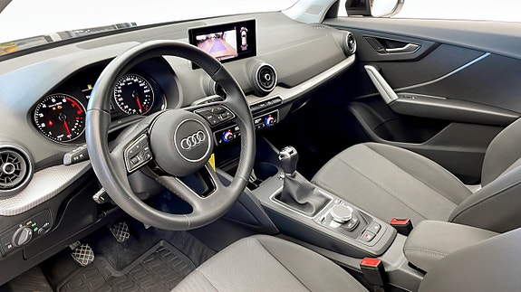 Audi Q2 7 of 12