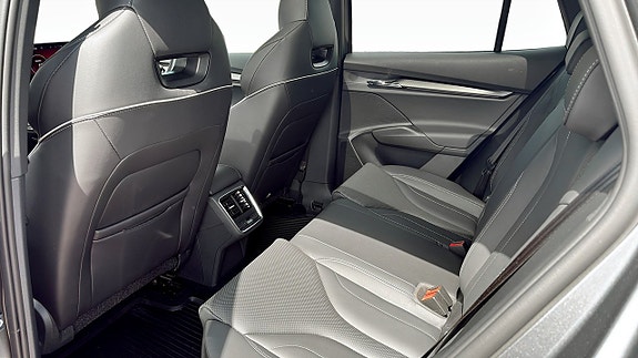 Skoda Enyaq Coupe RS 13 of 15