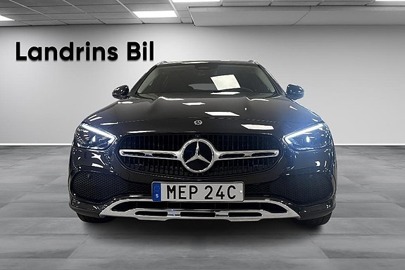 Mercedes-Benz C220 d 2 of 15