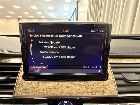 Audi A8 16 of 17