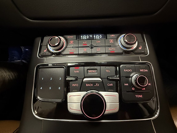 Audi A8 12 of 17