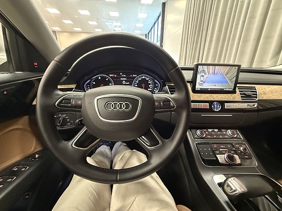 Audi A8 15 of 17
