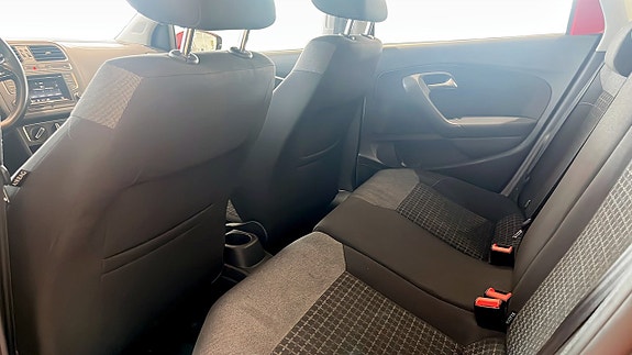 Volkswagen Polo 11 of 14