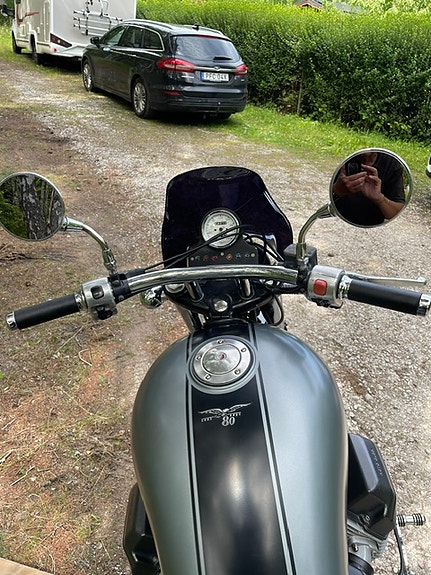 Moto Guzzi California Stone 3 of 5