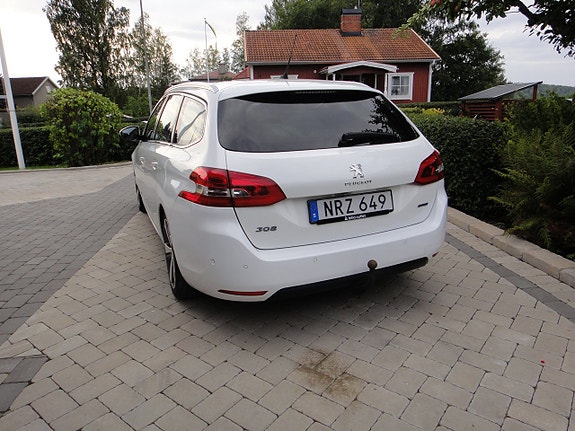Peugeot 308 SW 5 of 5