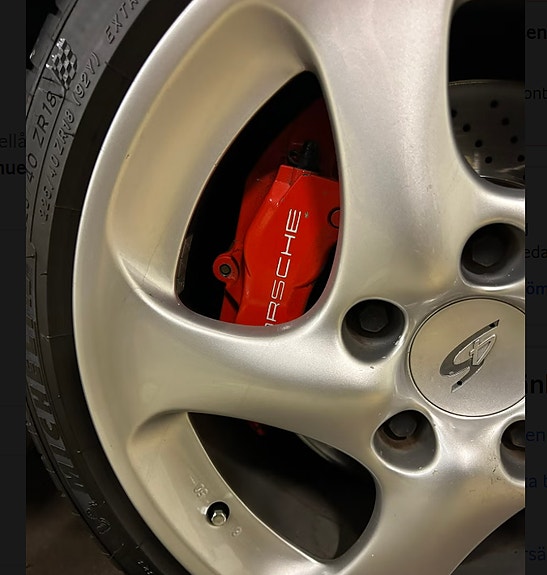 Porsche 911 Carrera 4S 7 of 12