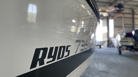 Ryds 735 VI - Yamaha F250 DEMO 3 of 15