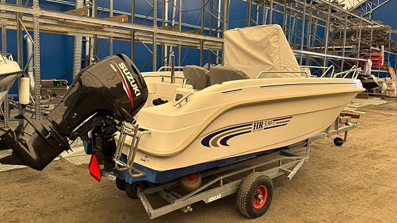HR 530 CC 2011 - Suzuki DF 80 ATL 2 of 9