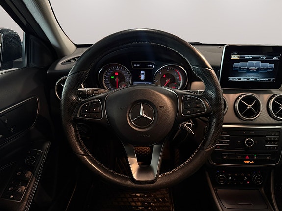 Mercedes-Benz GLA200 d 11 of 25