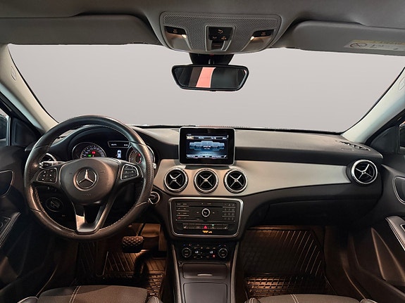 Mercedes-Benz GLA200 d 16 of 25