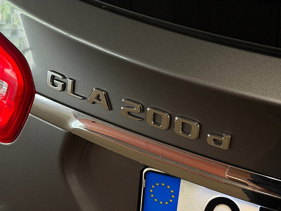 Mercedes-Benz GLA200 d 25 of 25