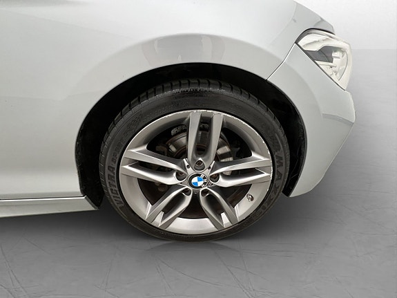 BMW 120 30 of 30