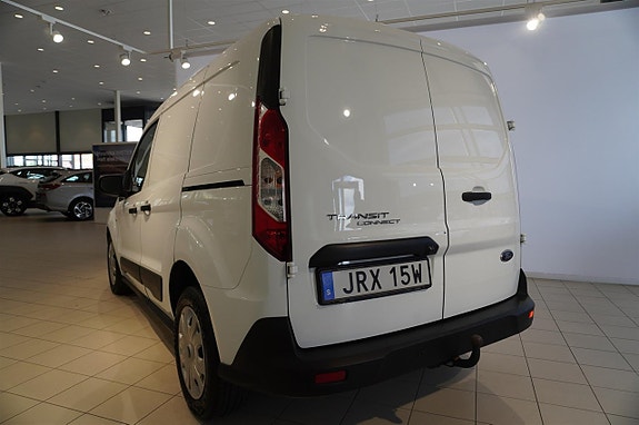 Ford Transit Connect 6 of 17
