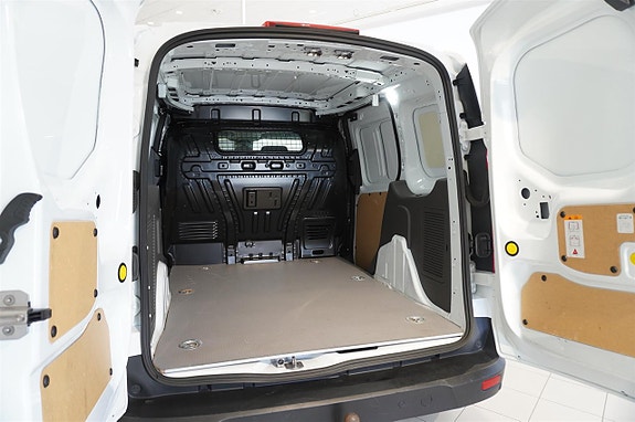 Ford Transit Connect 9 of 17