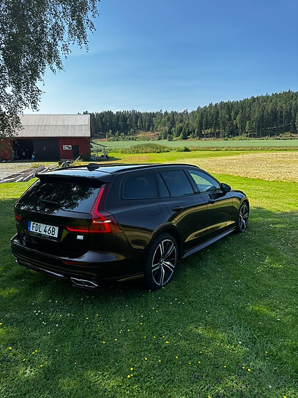 Volvo V60 4 of 5