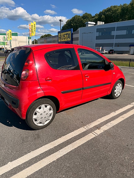 Peugeot 107 3 of 5