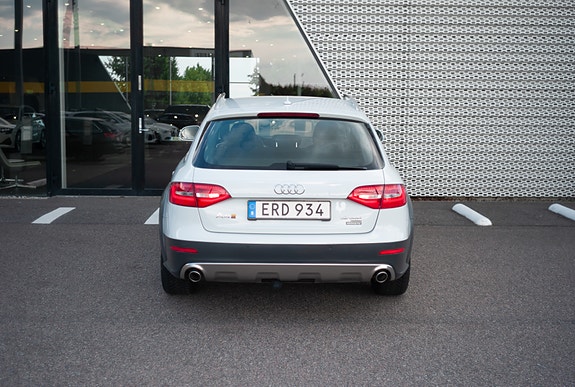 Audi A4 allroad 4 of 5