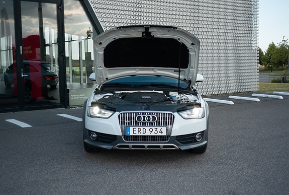 Audi A4 allroad 12 of 13