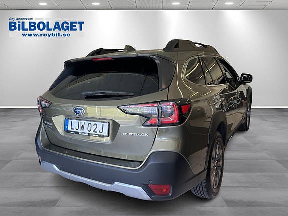 Subaru Outback 3 of 5