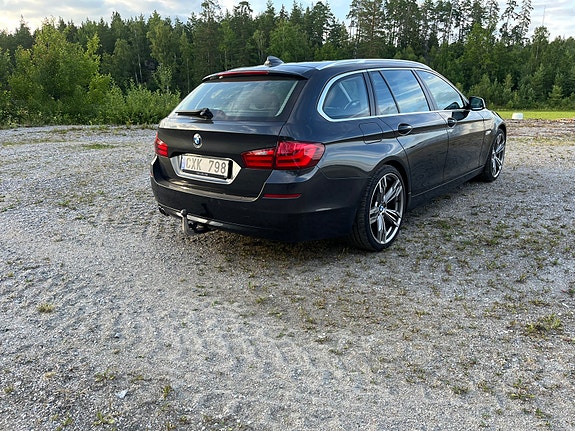 BMW 520d 4 of 7