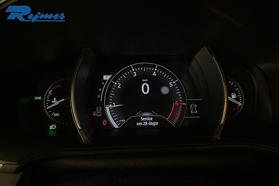 Renault Megane IV 17 of 19