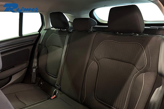 Renault Megane IV 15 of 19