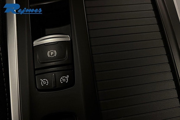 Renault Megane IV 18 of 19