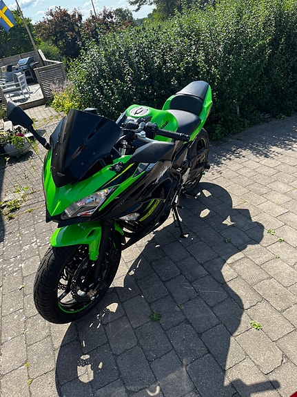 Kawasaki Ninja 650 2 of 5