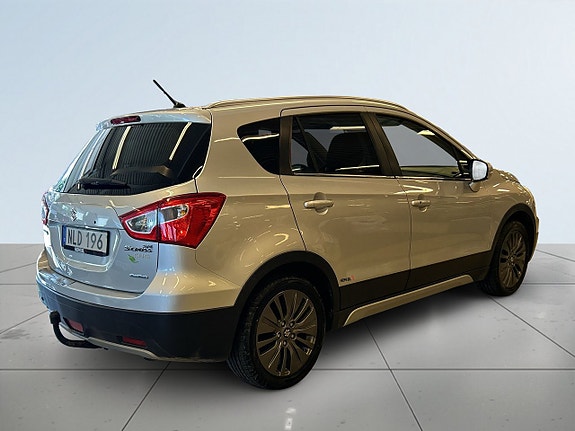 Suzuki S-Cross 6 of 18