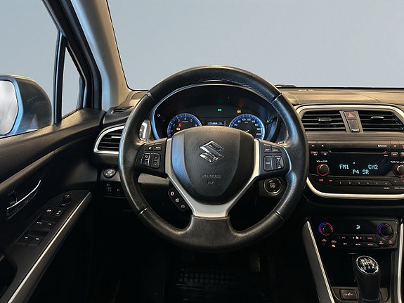 Suzuki S-Cross 9 of 18