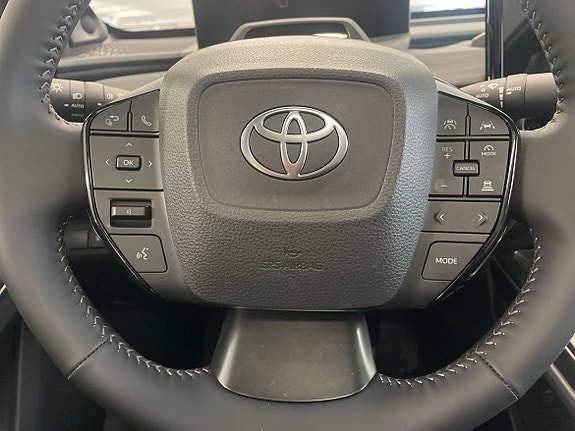 Toyota C-HR 17 of 21
