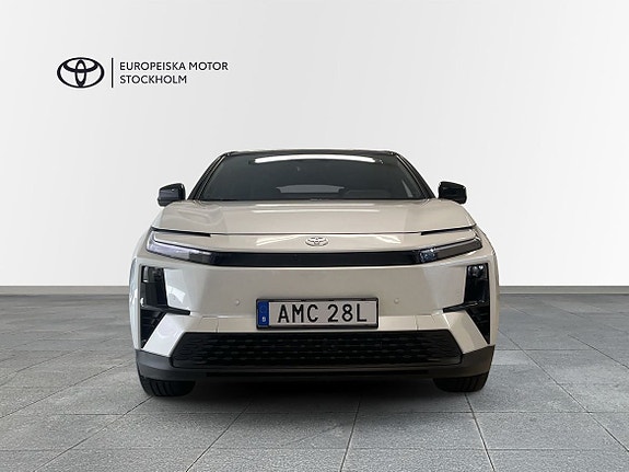 Toyota C-HR 6 of 21