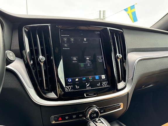 Volvo V60 Cross Country 15 of 30