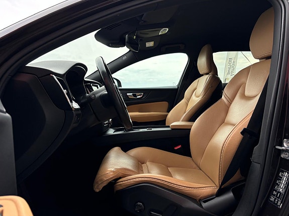 Volvo V60 Cross Country 17 of 30