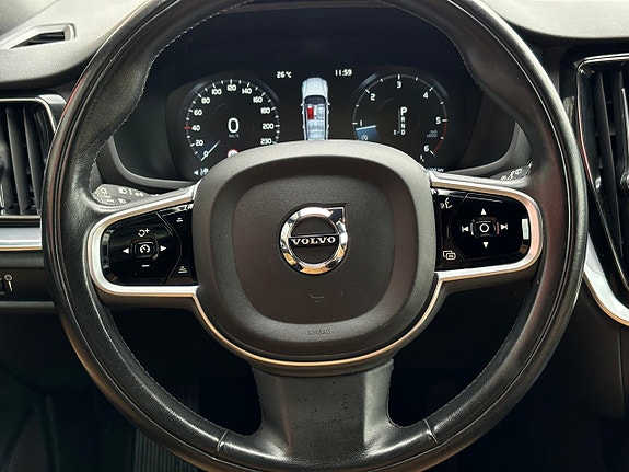 Volvo V60 Cross Country 12 of 30